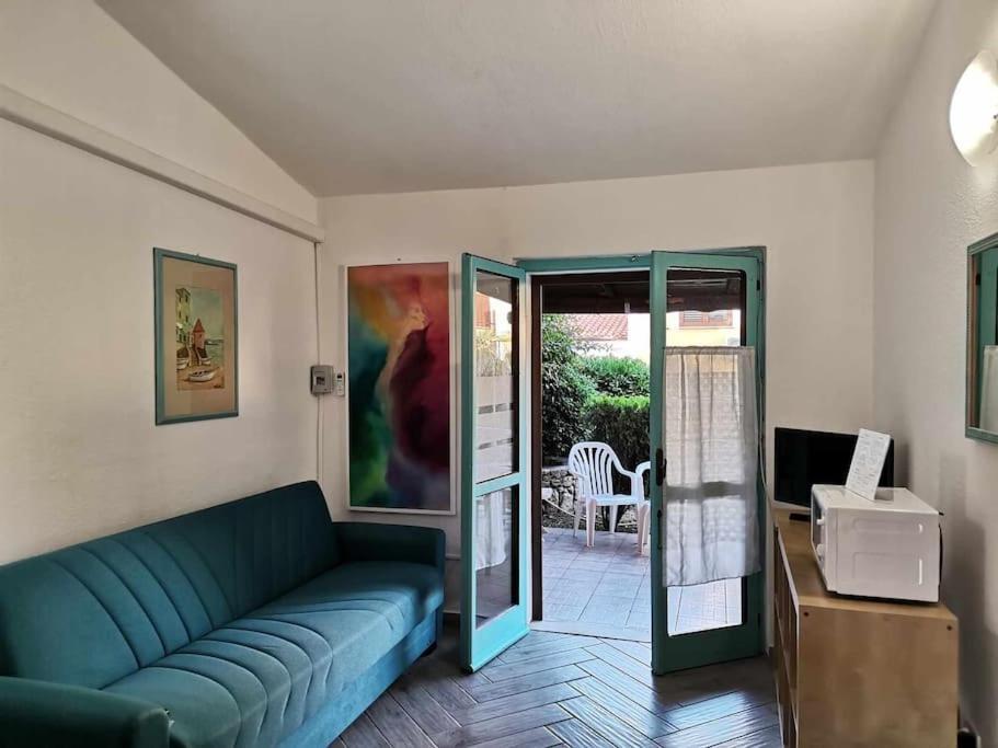 Casa Di Lu' - Bilocale Con Giardino - Porto Polloアパートメント エクステリア 写真