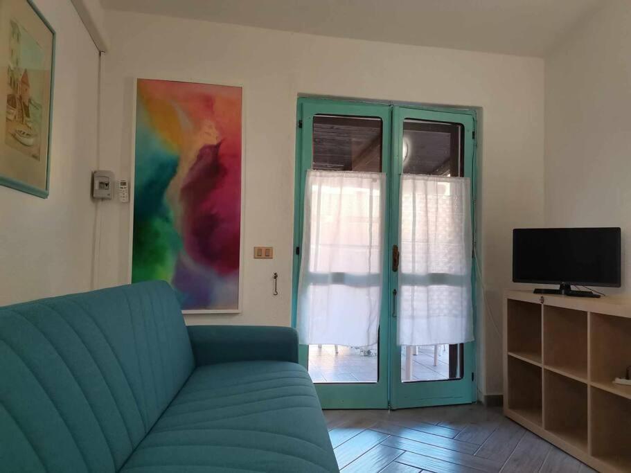 Casa Di Lu' - Bilocale Con Giardino - Porto Polloアパートメント エクステリア 写真